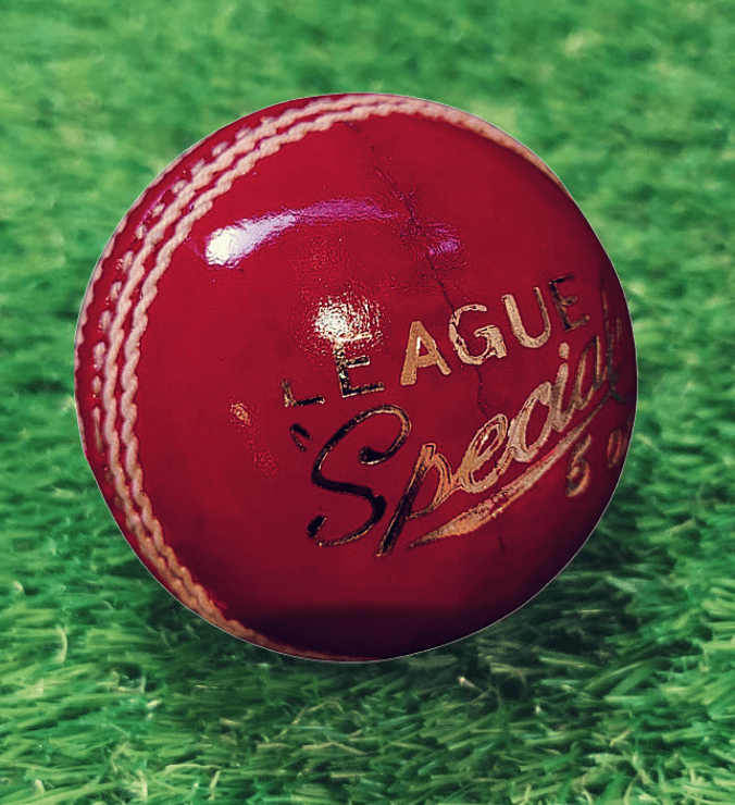 Kent - AJ League Special Womens Cricket Ball - 5ozs (Red)